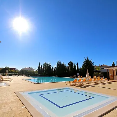 Апартаменты Monte Laguna - Clever Details