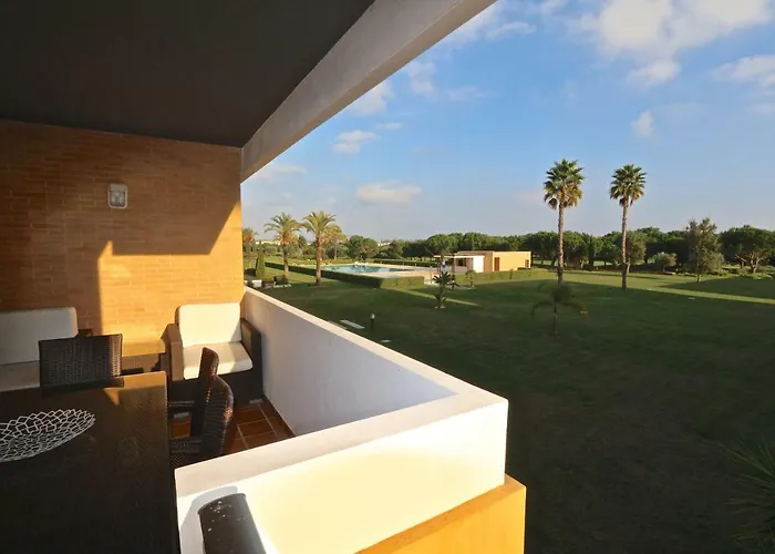 Monte Laguna - Clever Details * Βιλαμούρα