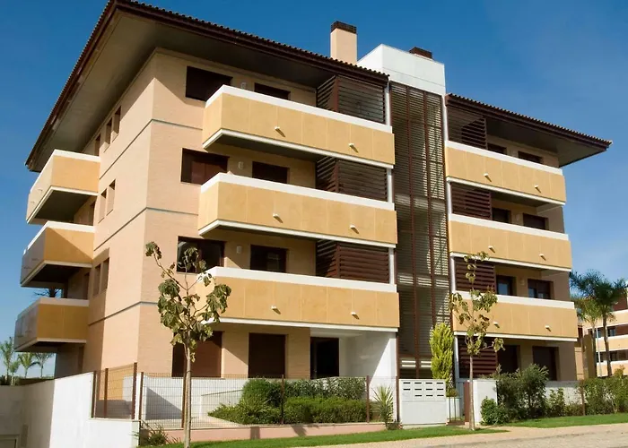 Monte Laguna - Clever Details Βιλαμούρα