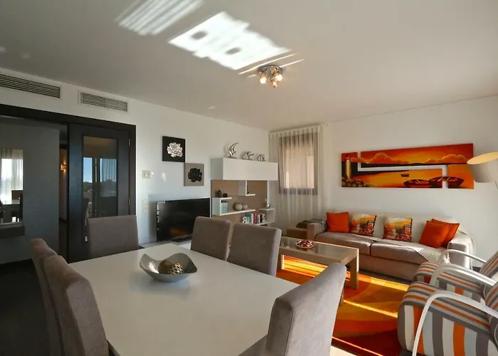 Monte Laguna - Clever Details